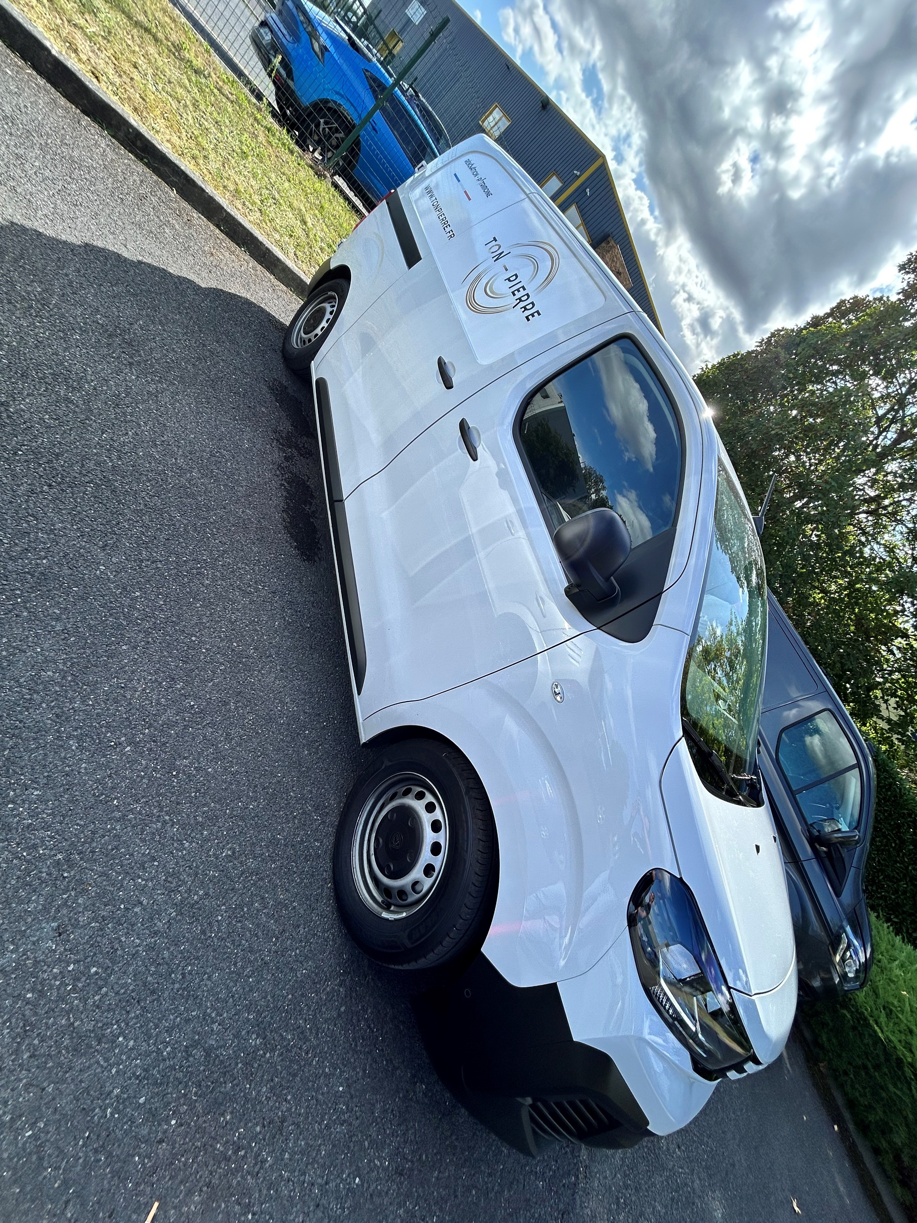 Habillage camion utilitaire à Herblay sur Seine (95) image 3