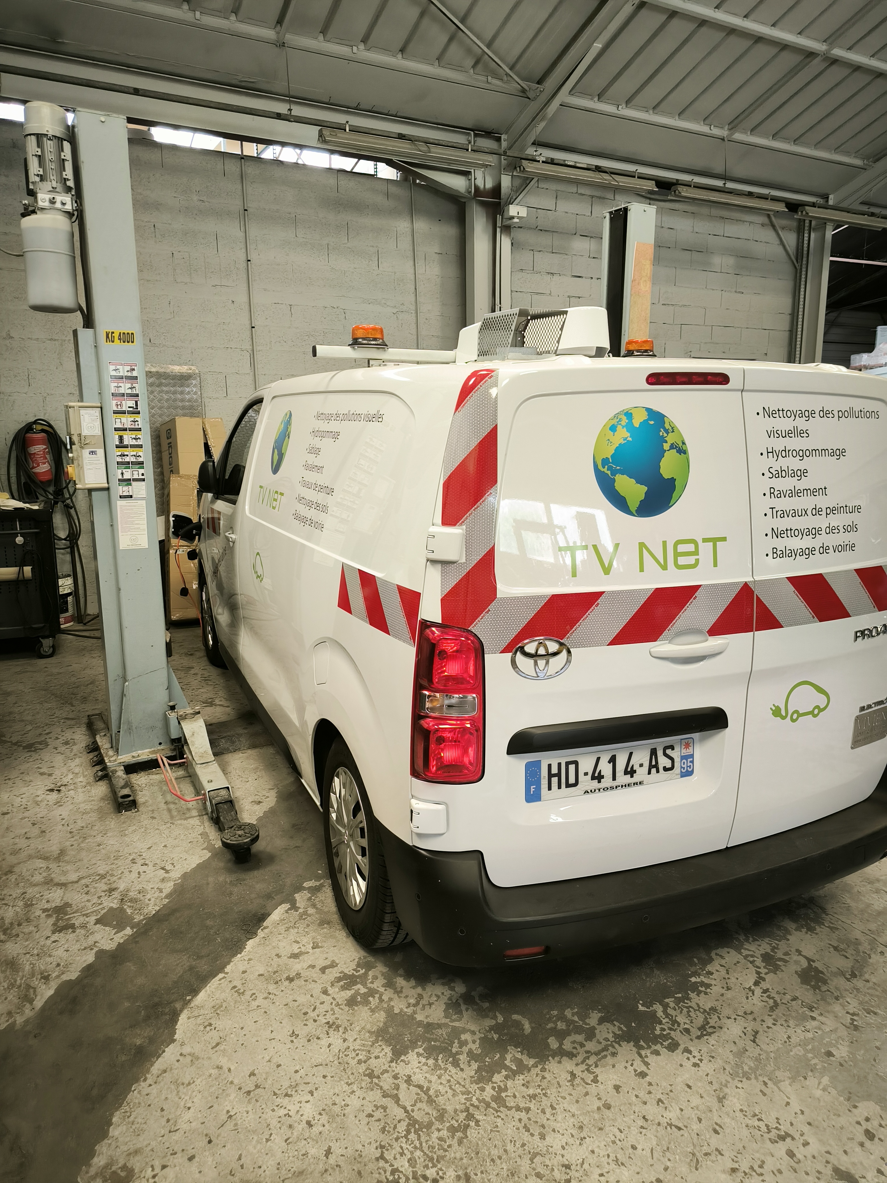 Habillage camion pour TV NET à Marines (95) image 2