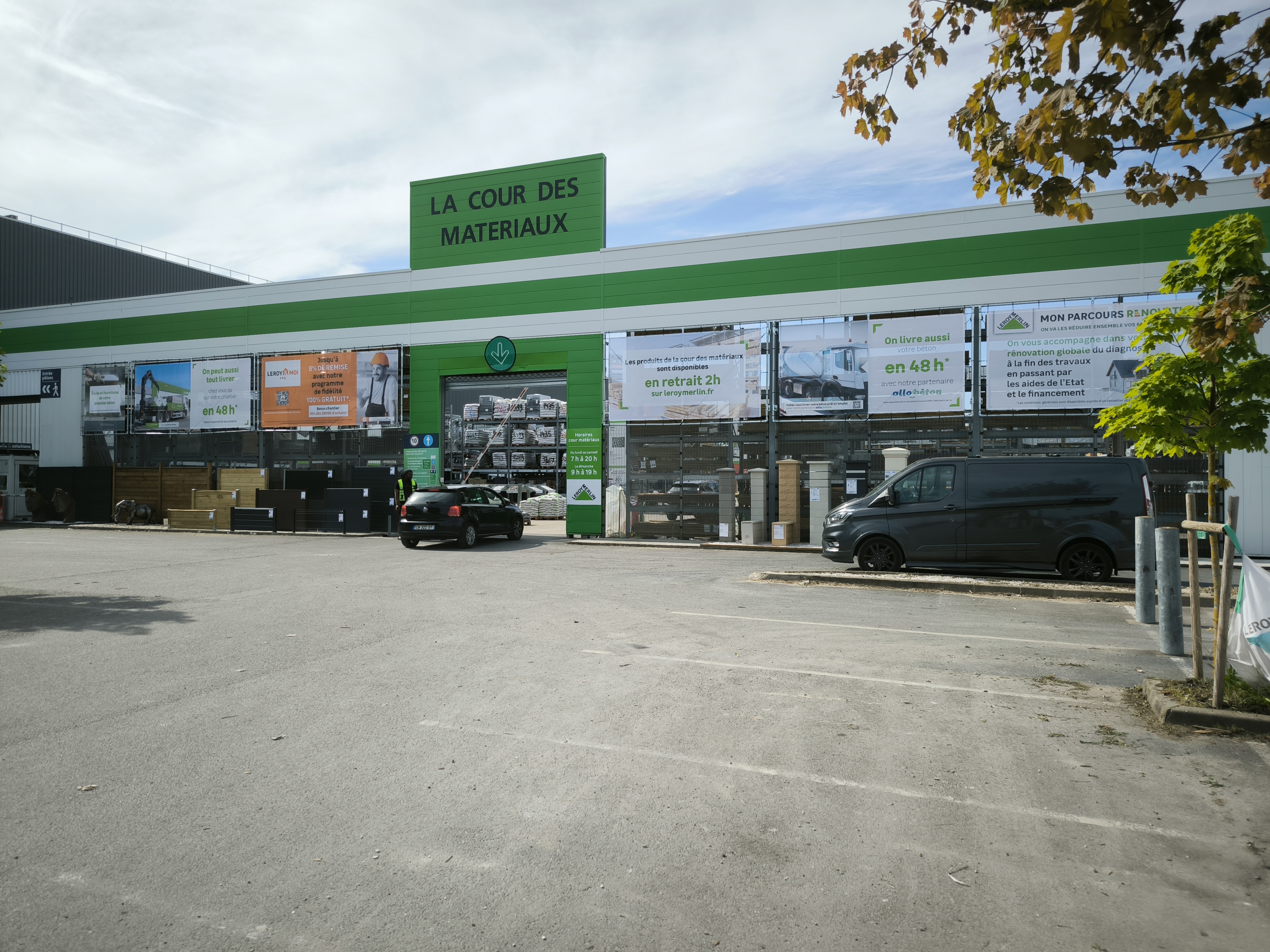 Habillage façade Leroy Merlin Osny (95) image 4