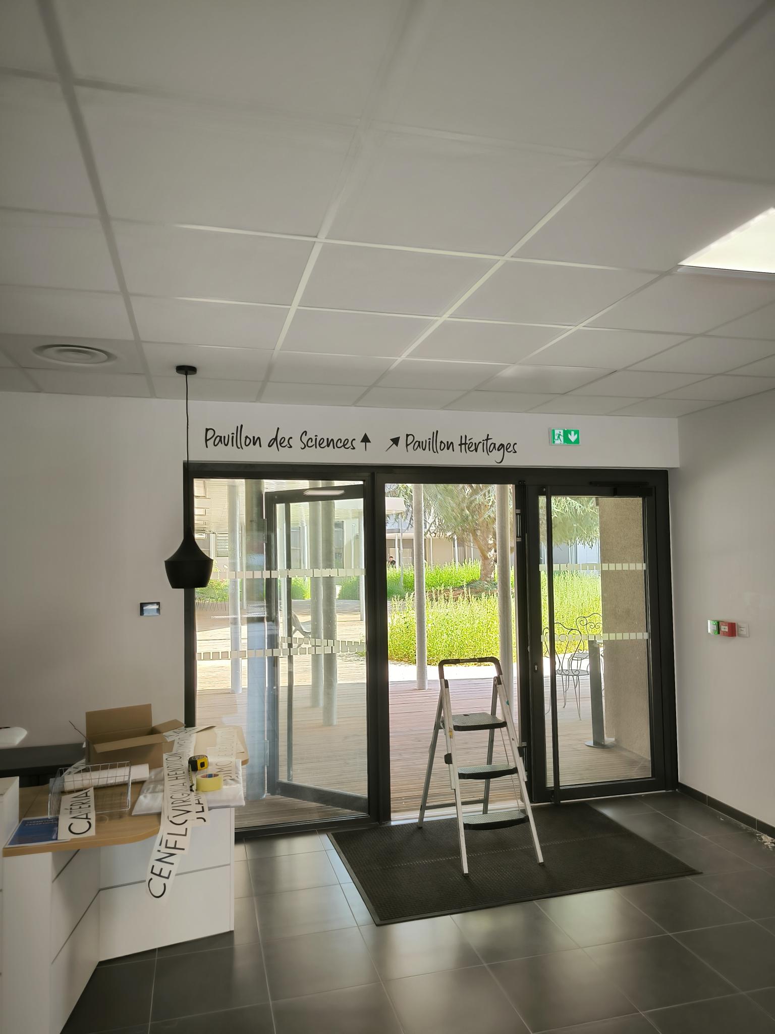 Pose signalétique pour la fondation Léonie Chaptal à Sarcelles image 3